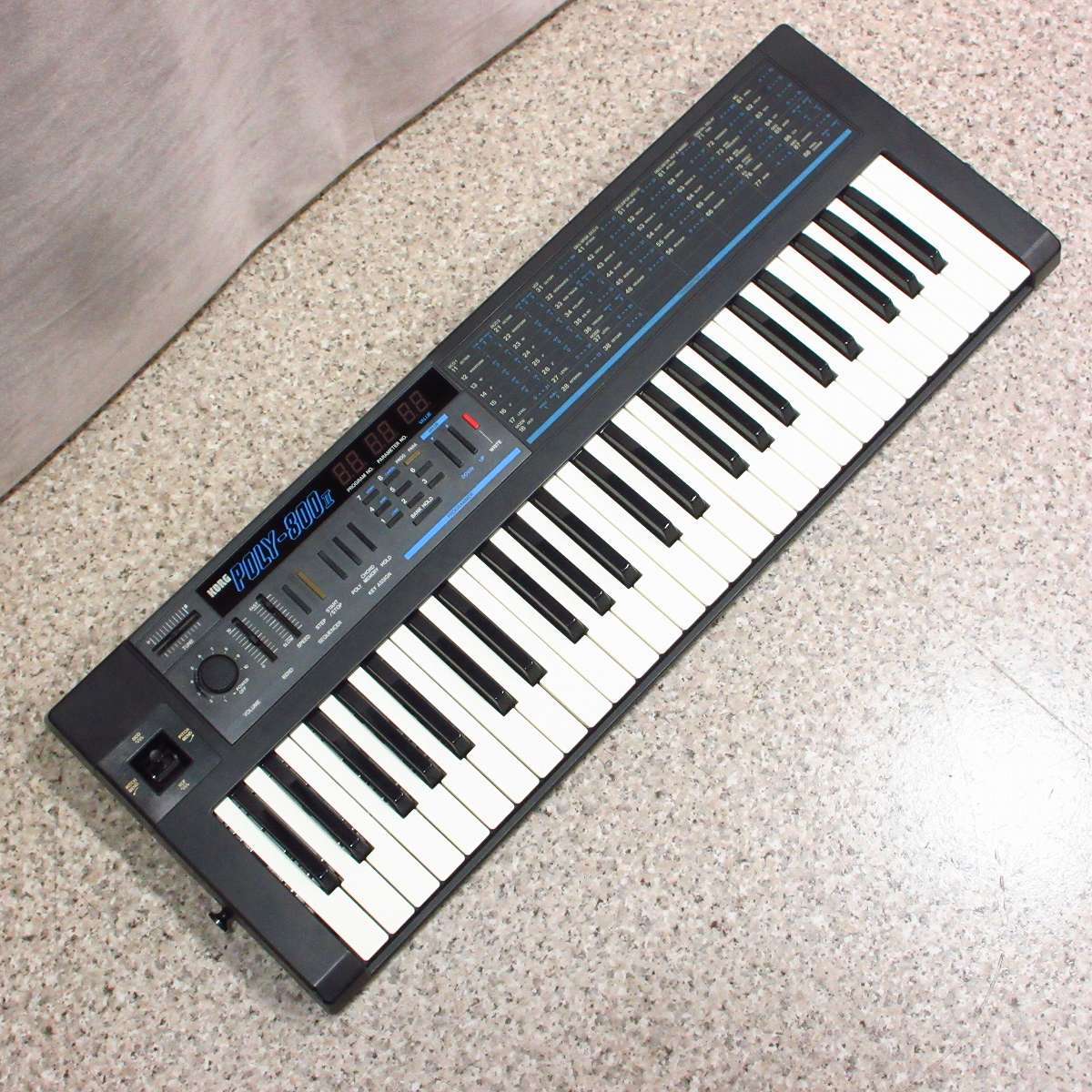 【動作確認済】KORG poly800 ケース付　美品 KORG POLY-800II 