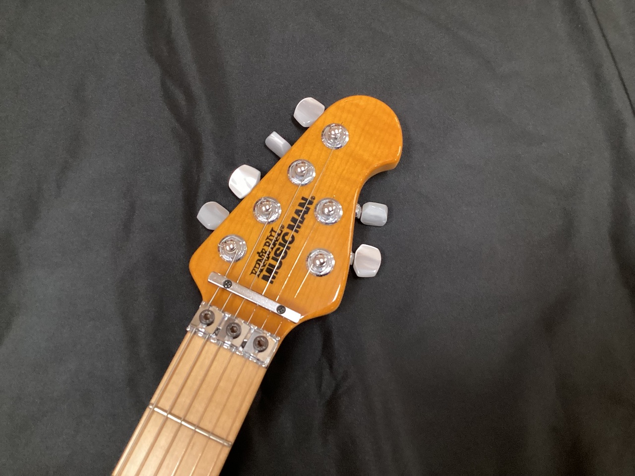 MUSIC MAN AxisEX Trans Gold（中古）【楽器検索デジマート】