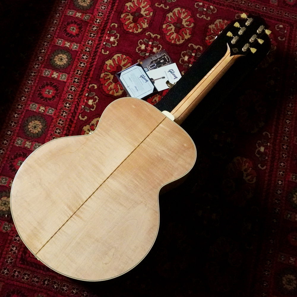 Gibson Custom Shop J-200 