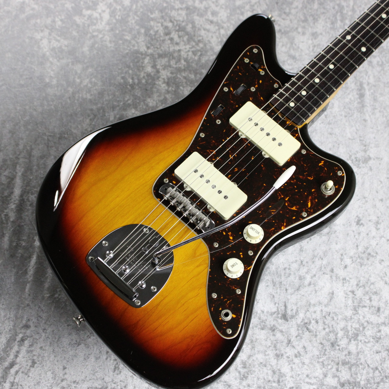 Fender Japan Exclusive Classic 60s Jazzmaste Rosewood Fingerboard