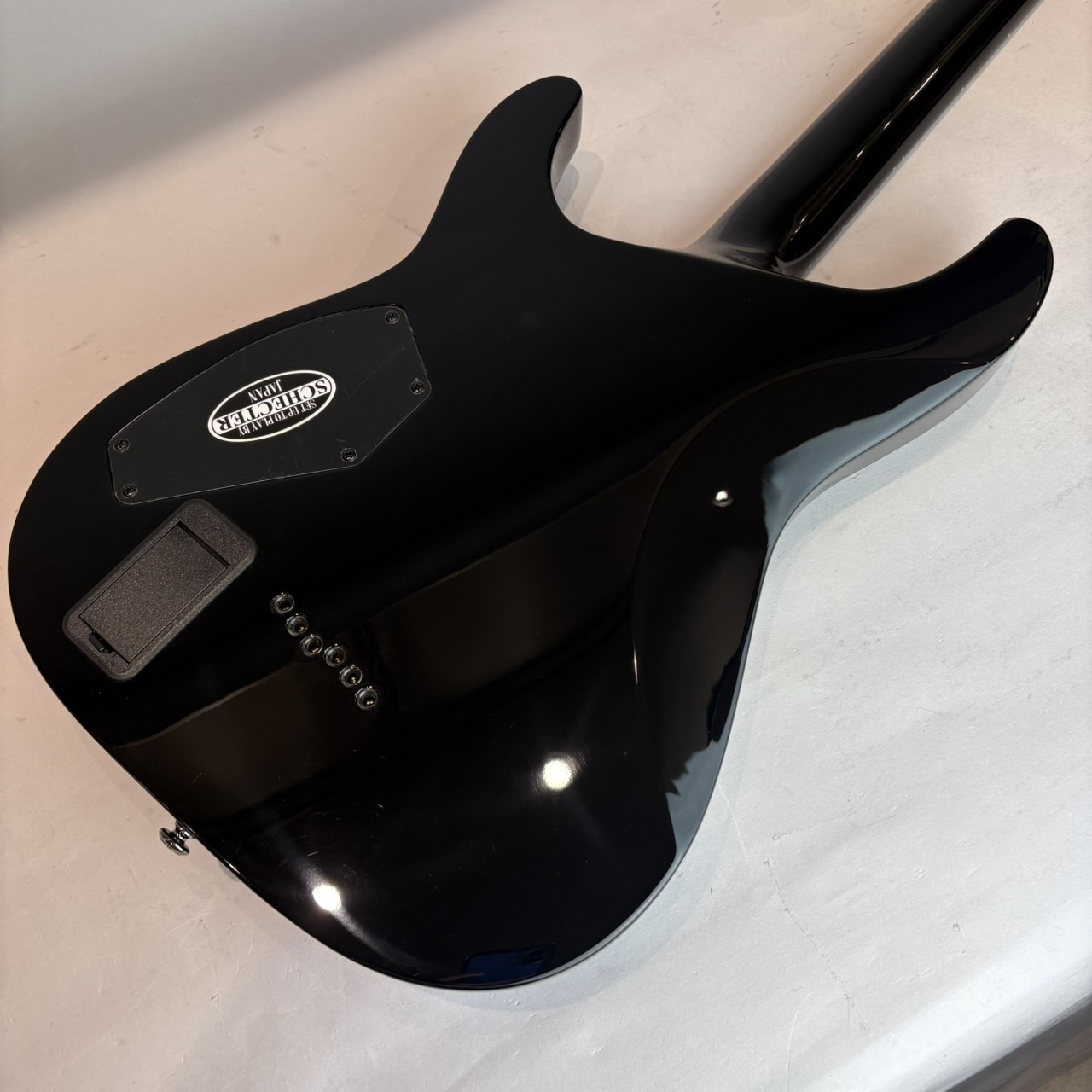 エレキギター　シェクター　ヘルレイザー　AD-C1 ブラック エレキギター シェクター ヘルレイザー AD-C1 ブラック SCHECTER