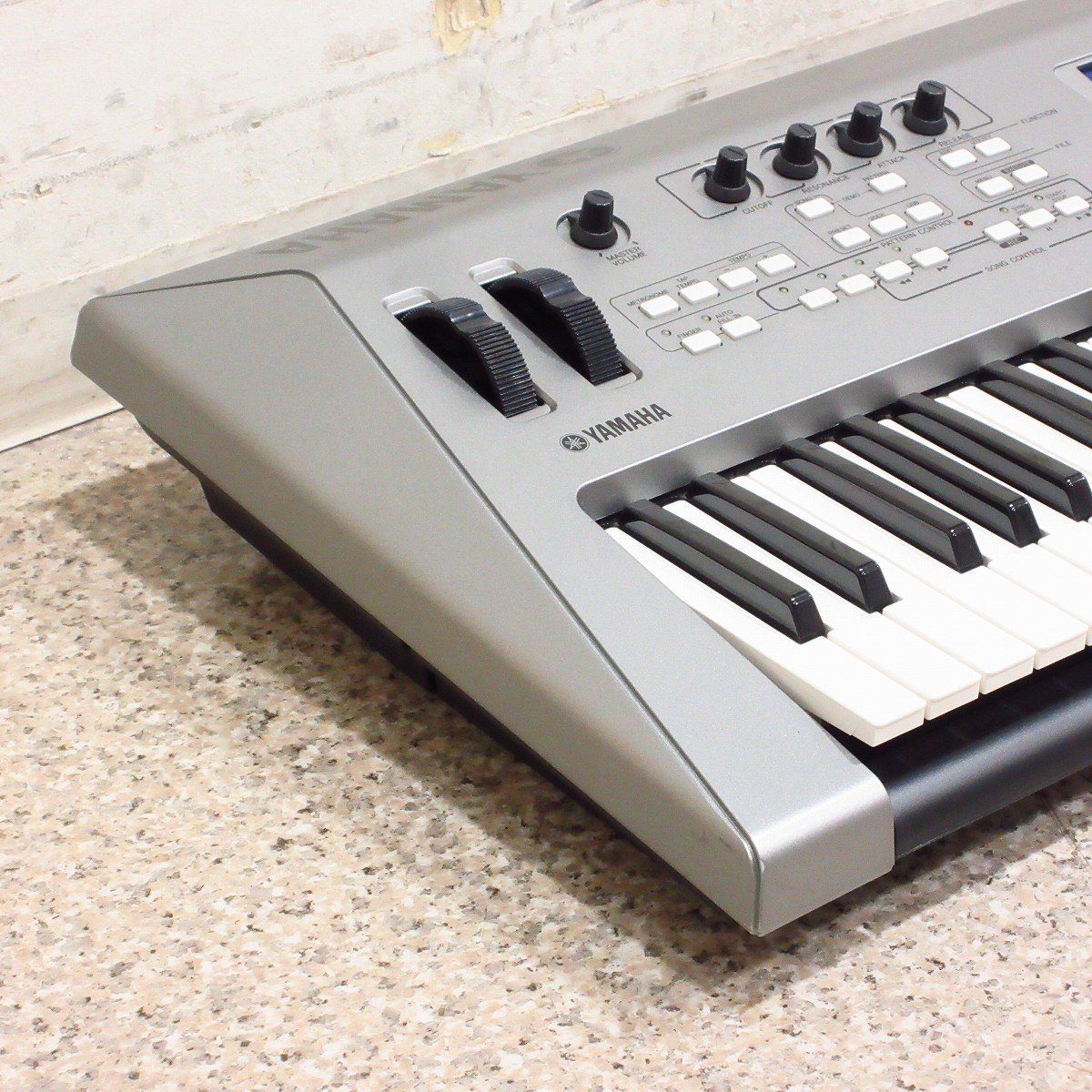 YAMAHA MM6 軽量☆61鍵シンセサイザー 【横浜店】（中古）【楽器