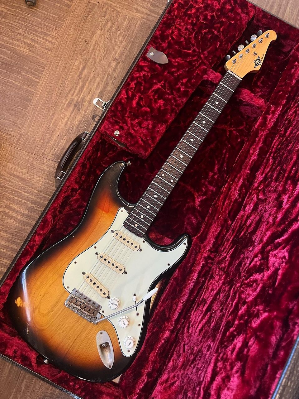 RS Guitarworks OLD FRIEND CONTOUR GREEN GUARD ROAD WARRIOR（中古