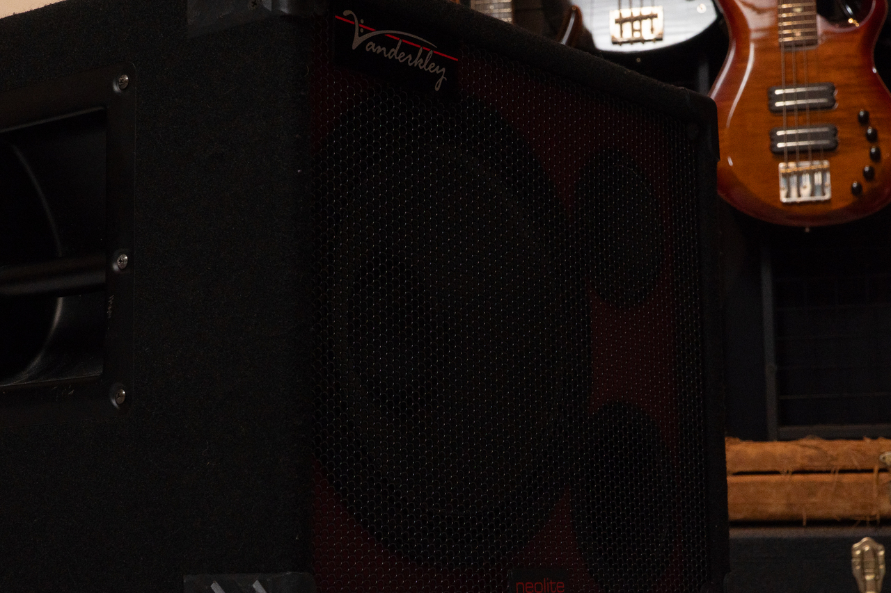 Vanderkley 112MNT Neolite 600W 8ohm【GIB横浜】（中古）【楽器検索