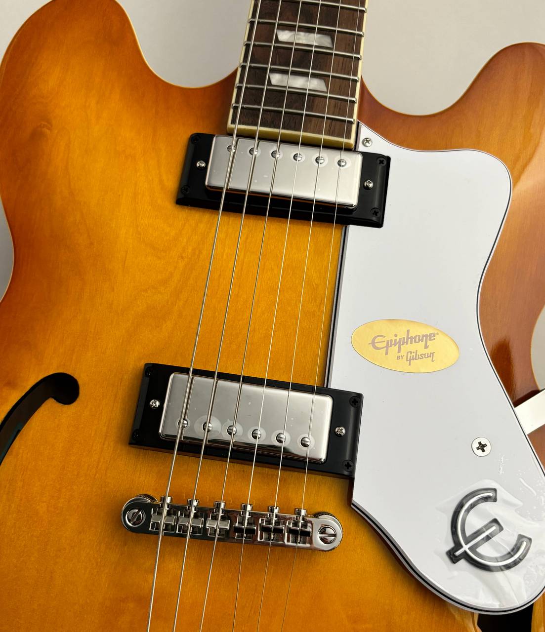 Epiphone Riviera -Royal Tan- #24031511424 ≒3.56kg【お好みの