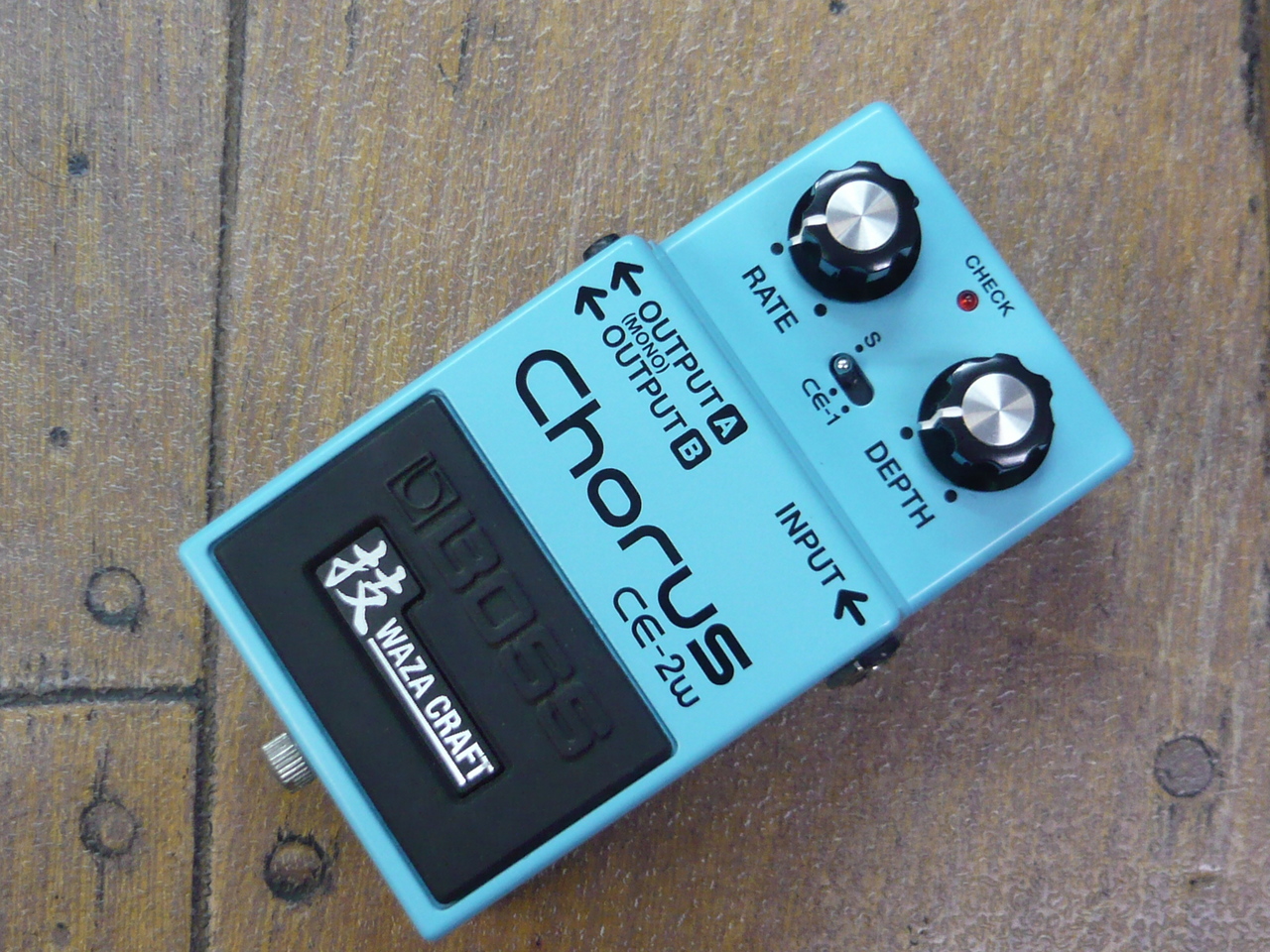 BOSS CE-2W 技 WAZA CRAFT（中古）【楽器検索デジマート】