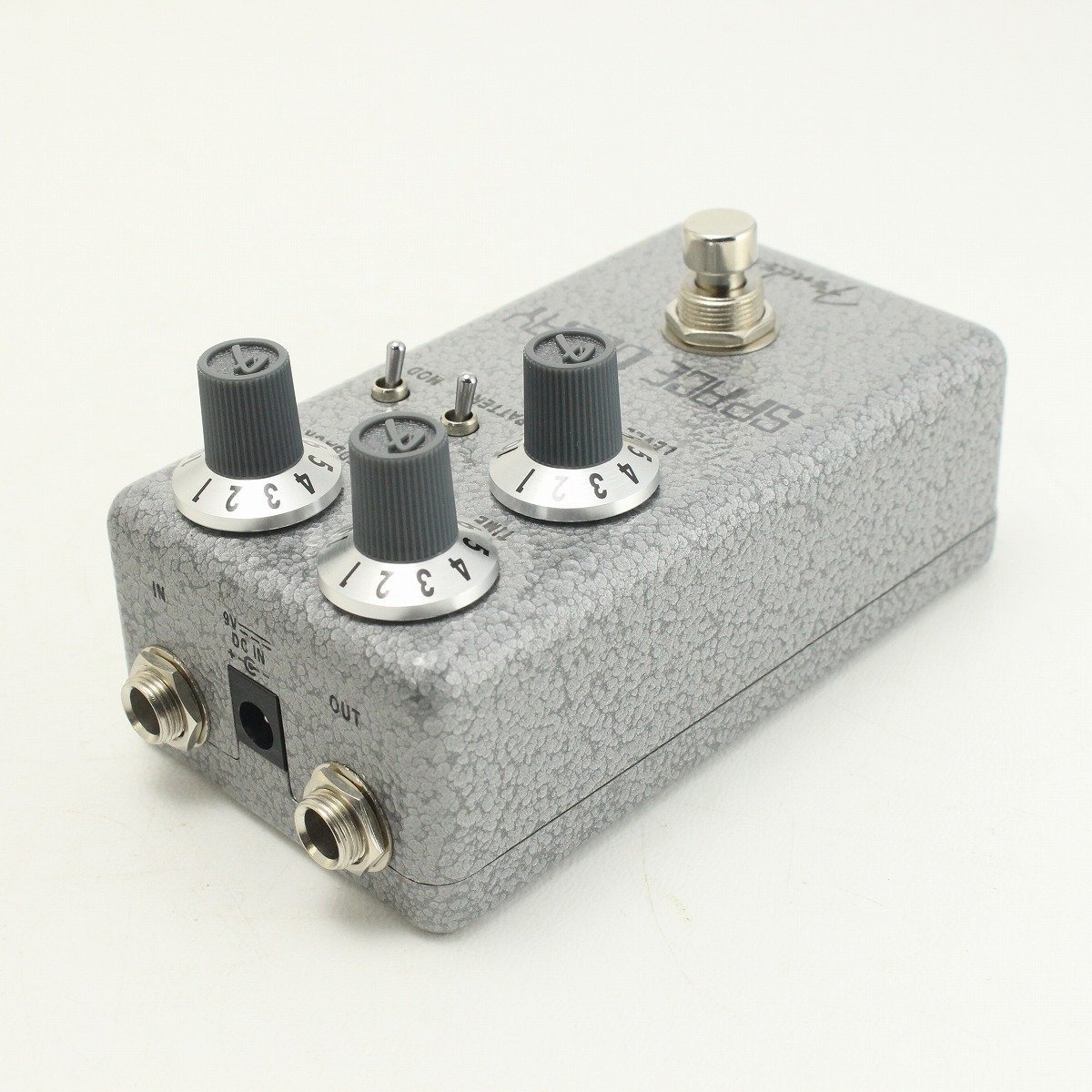 Fender Space Delay ギターエフェクター Fenderのエフェクター