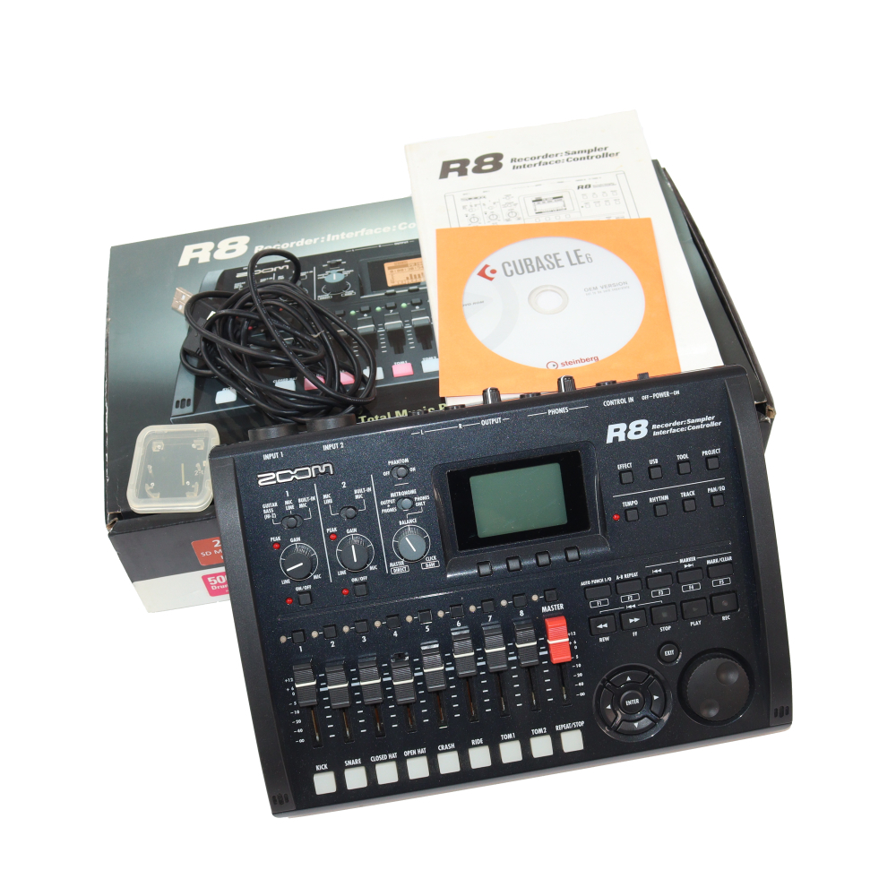 ZOOM R8 レコーダー・インターフェース・コントローラー(中古品)