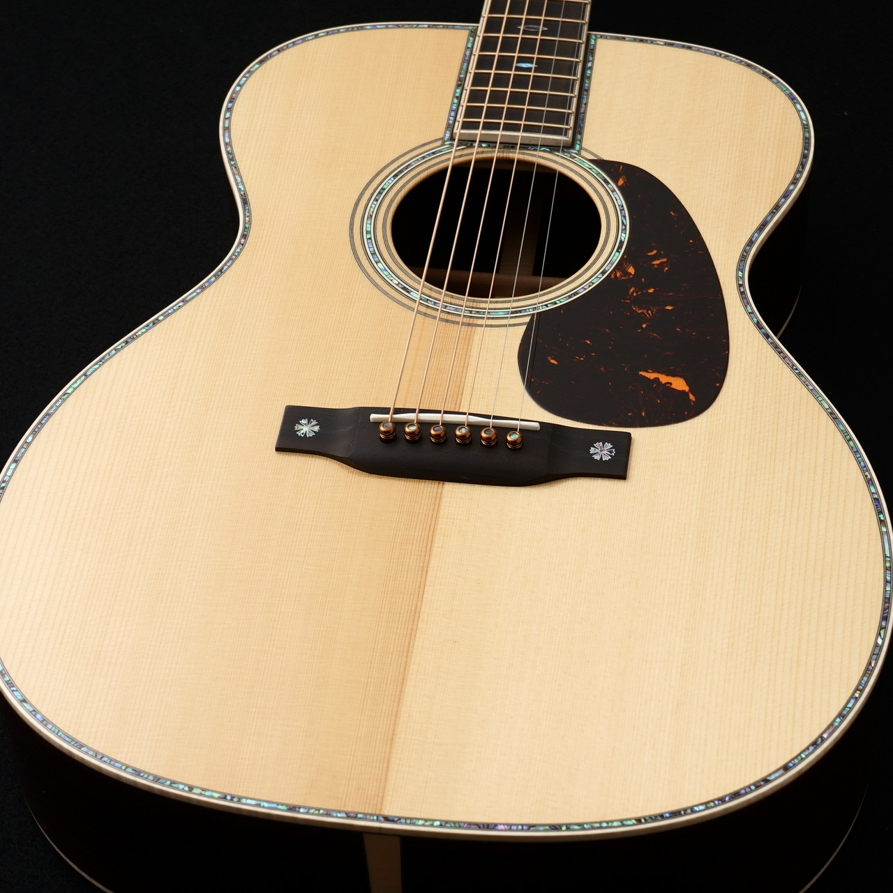 Martin 000-42 Modern Deluxe #3006526 【現物動画あり】【細やかで