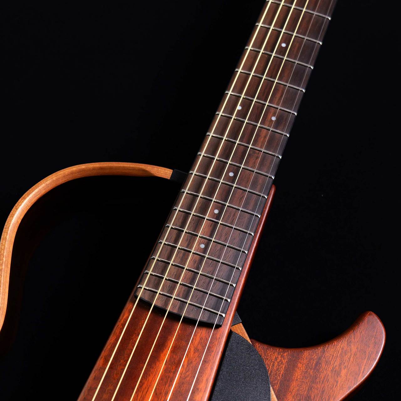 【美品】YAMAHA SLG200S NT サイレントギター　スチール弦モデル YAMAHA SLG200S NT(ナチュラル)サイレントギター スチール弦