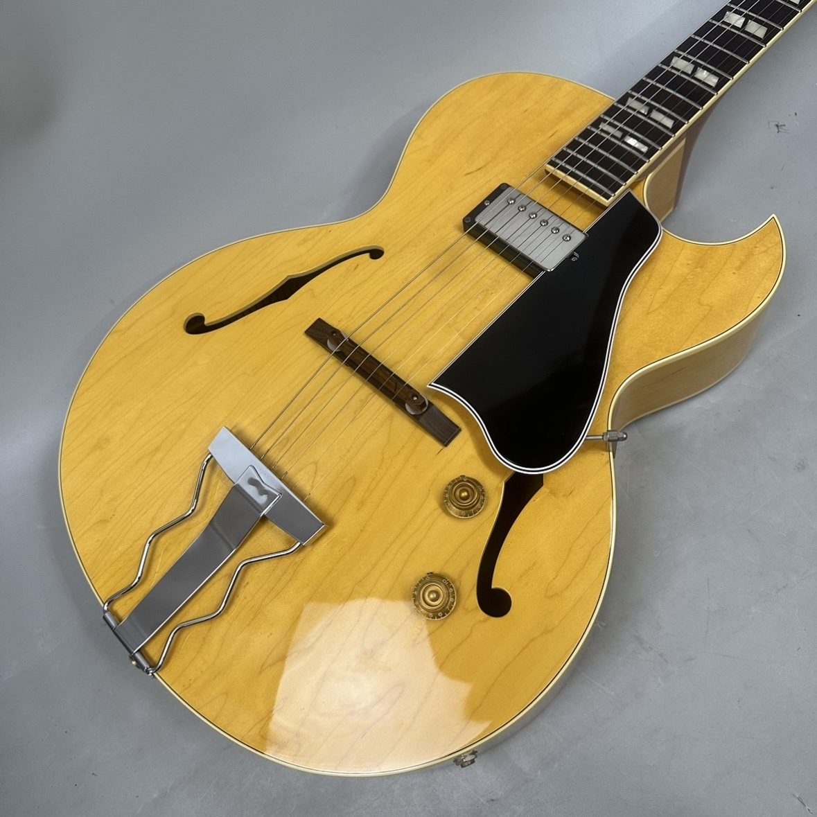 Archtop Tribute AT102（中古/送料無料）【楽器検索デジマート】