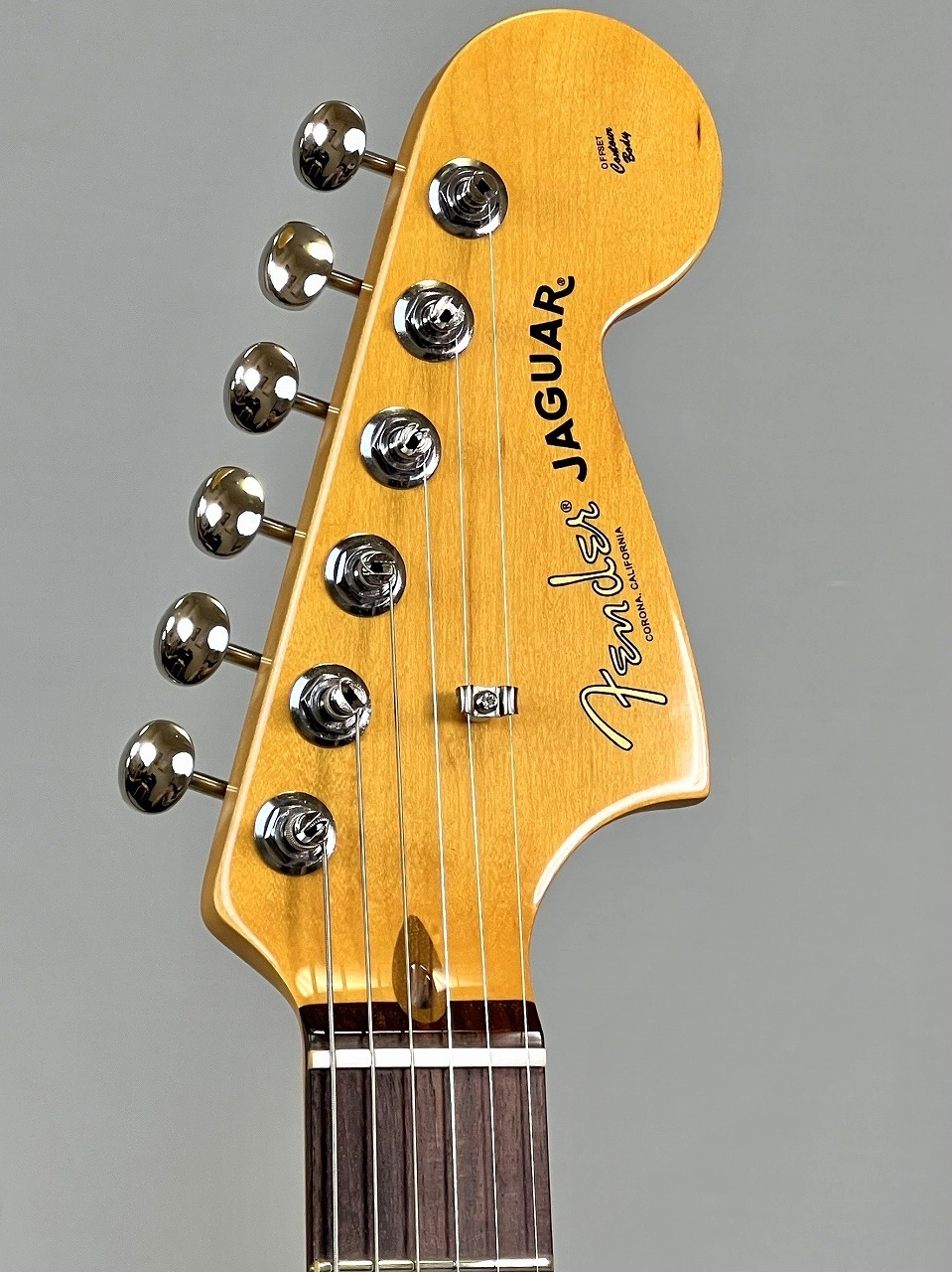 Fender American Professional Classic Jaguar®, Rosewood Fingerboard
