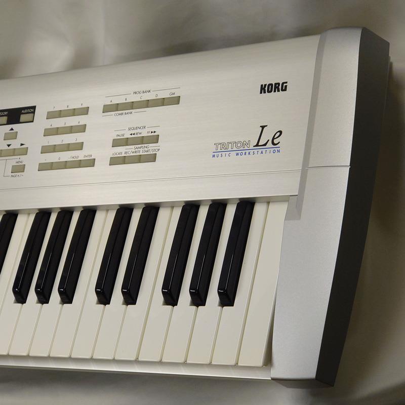 KORG USED 中古 TRITON Le 61 専用ソフトケース付属 【※配送事項確認
