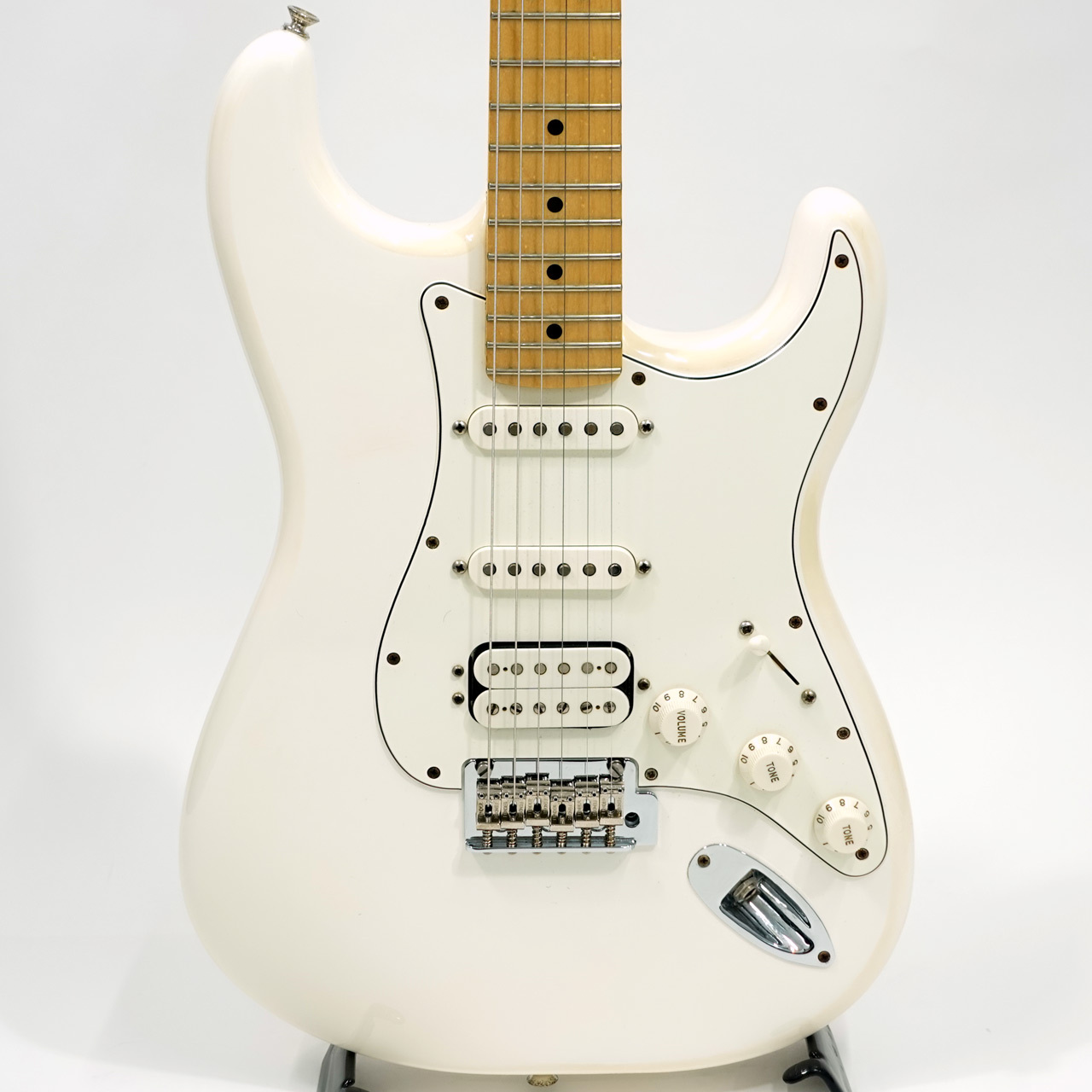 【中古美品】Fender エレキギター Player Stratocaster Amazon | Fender エレキギター Player Stratocaster® HSS