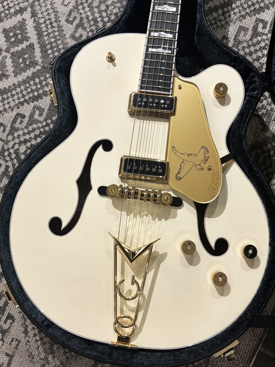 Gretsch G6136-55 VS White Falcon（中古）【楽器検索デジマート】