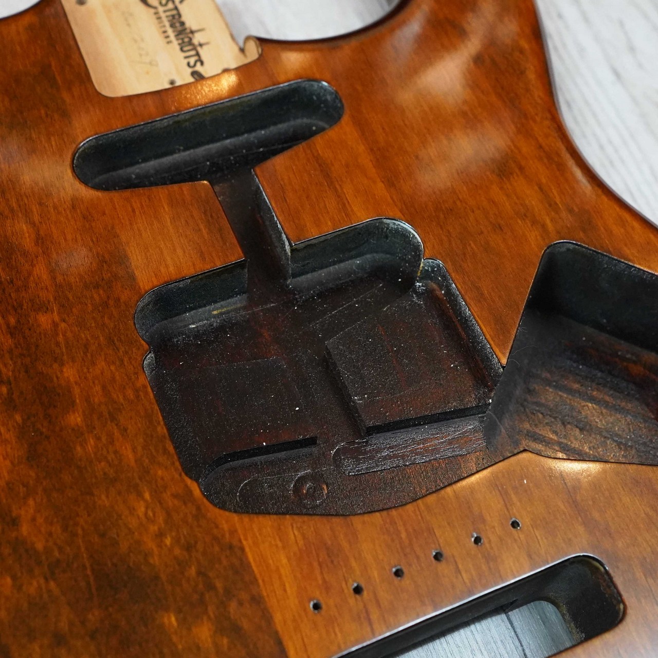 Astronauts Guitars ST / One Master Body（新品）【楽器検索デジマート】