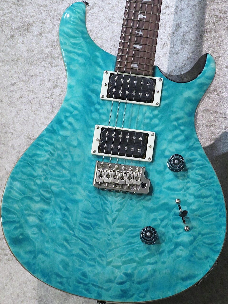 Paul Reed Smith(PRS) 【きめ細かなキルトトップ】SE CUSTOM 24