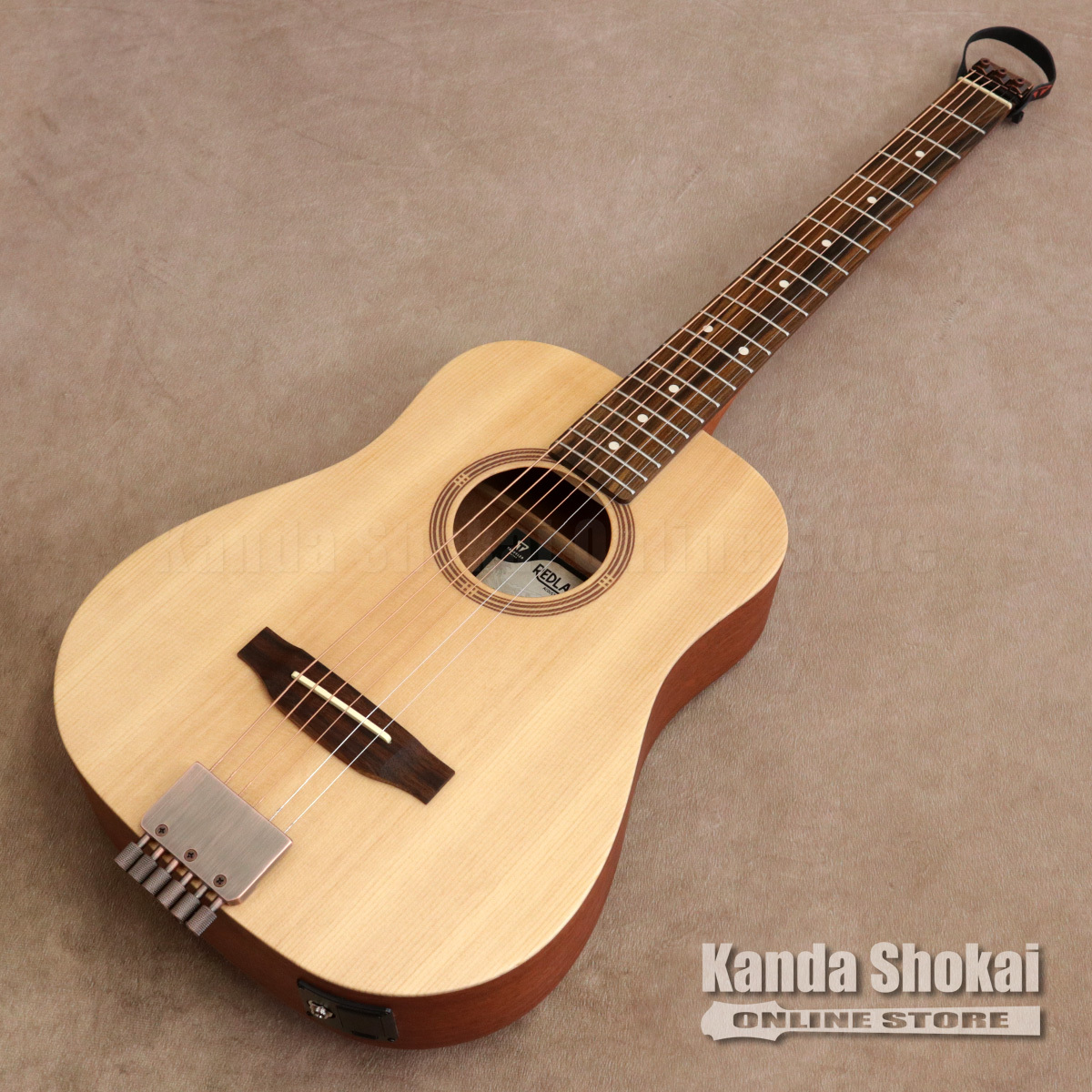 Traveler Guitar Redlands Dreadnought, RD 105E, Spruce（新品/送料