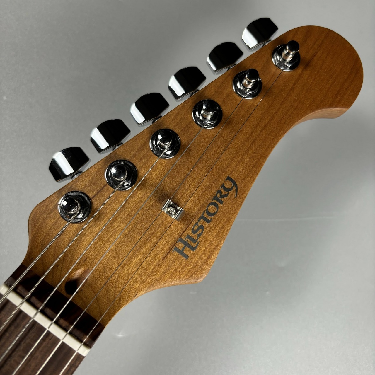 HISTORY HST/SSH-Performance エレキギター　ストラト Amazon | HISTORY HST/SSH-Performance Black エレキギター