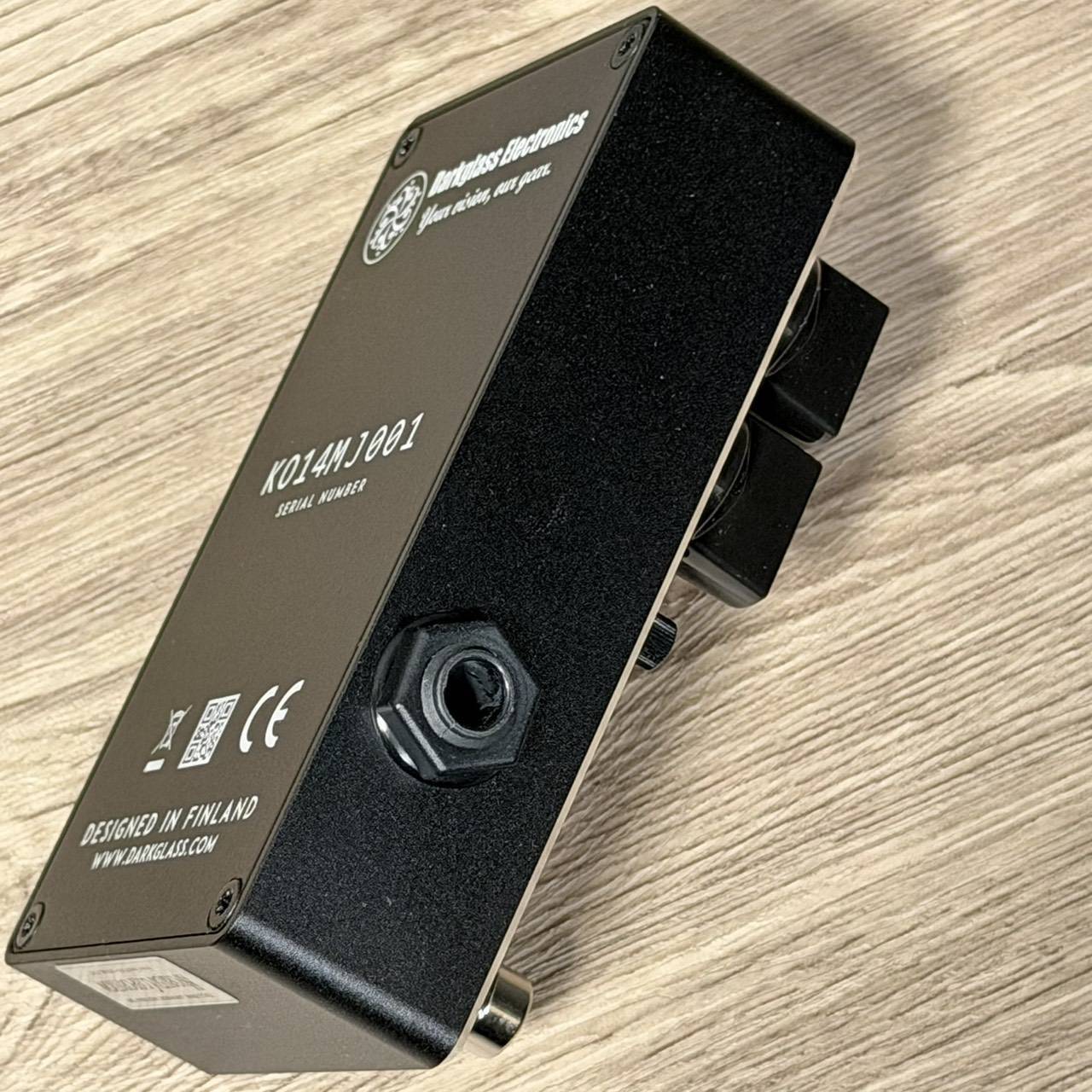 Darkglass Electronics Harmonic Booster 2.0 ベースプリアンプ