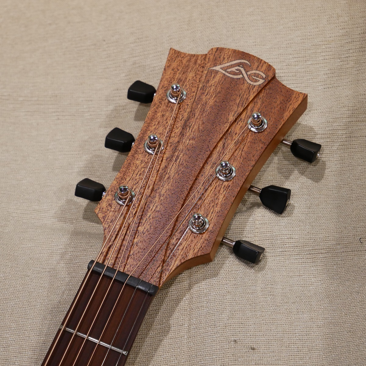LAG Guitars T70A-NAT / Auditorium Natural / TRAMONTANE 70 【トップ