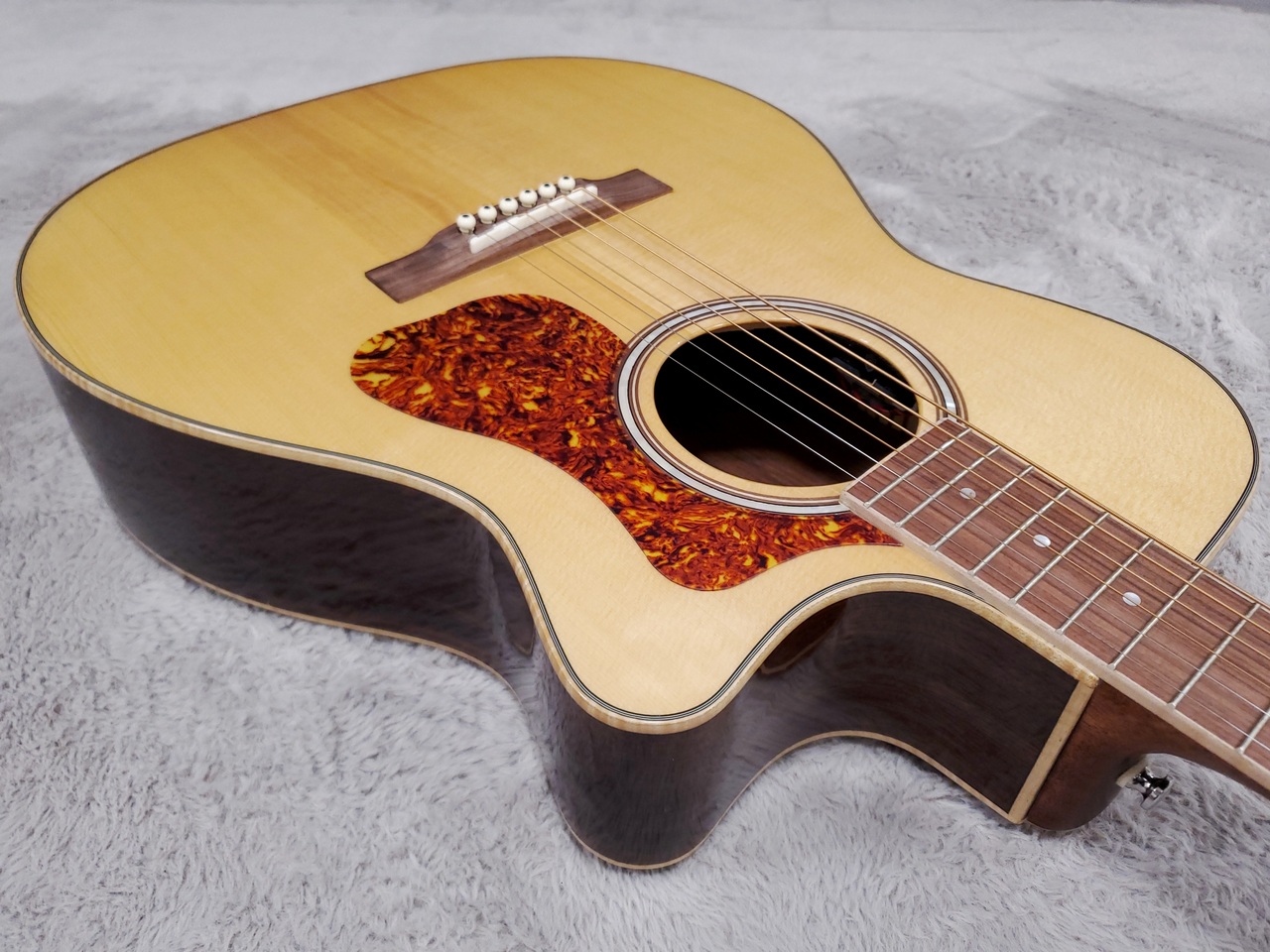 GUILD OM-250CE RESERVE Natural（新品特価）【楽器検索デジマート】