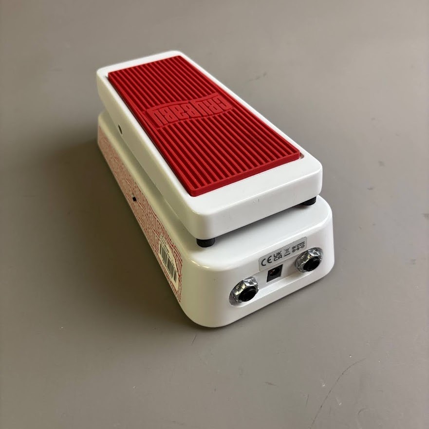 ギター CryBaby Junior SPECIAL EDITION WHITE Dunlop unveils flashy special-edition Cry Baby Junior Wah pedals