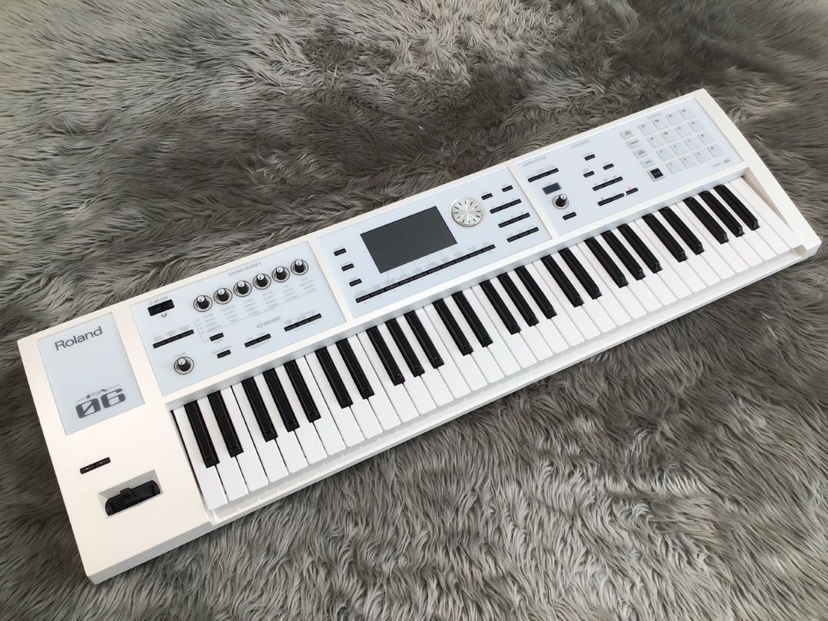 美品 Roland FA-06 【ケース付き】 販売取寄 www.ozan-arif.net