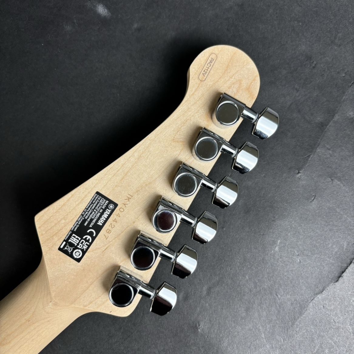 YAMAHA PACIFICA112V YNS イエローナチュラルサテンパシフィカ