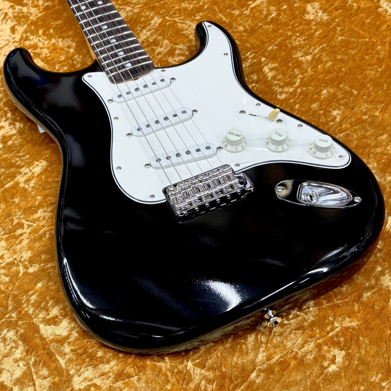 Vanzandt STV-R2 Custom WHT PG ~Black~ #10310 ≒3.31kg（新品