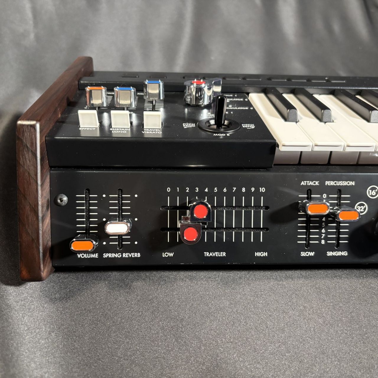 KORG miniKORG 700Sm 37鍵 スリム鍵盤 アナログシンセサイザーMINIKORG