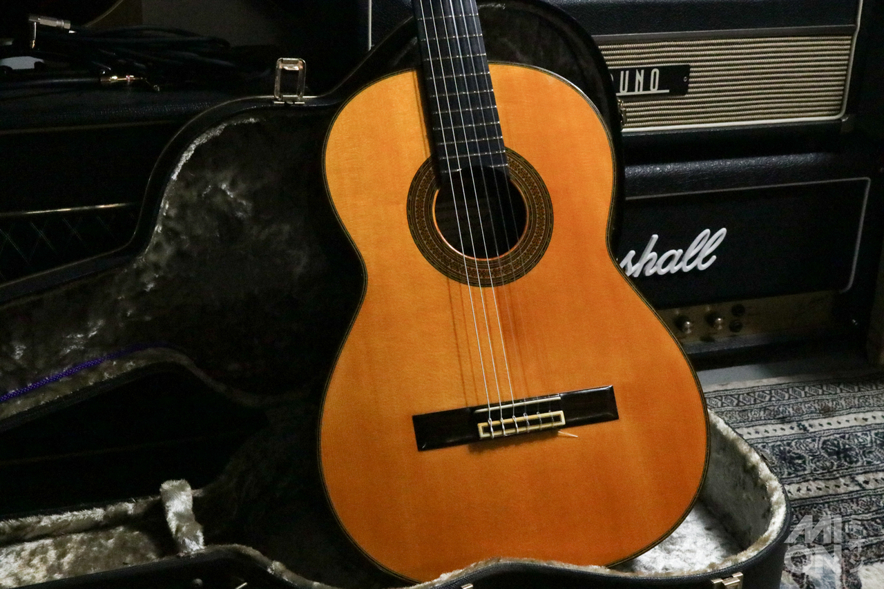 [かいもの　中出阪蔵　Nakade Sakazo クラシックギター　美品 かいもの様専用 中出阪蔵 Nakade Sakazo クラシックギター 美品 配送