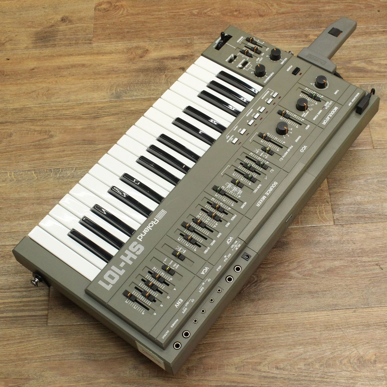 Roland SH-101 w/MG-1 【Vintage】 【キーボードマート新宿】【新宿店