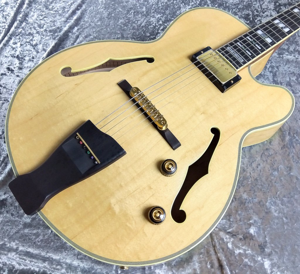 Ibanez PM-200 Pat Metheny Signature NT : Natural s/n F2517203