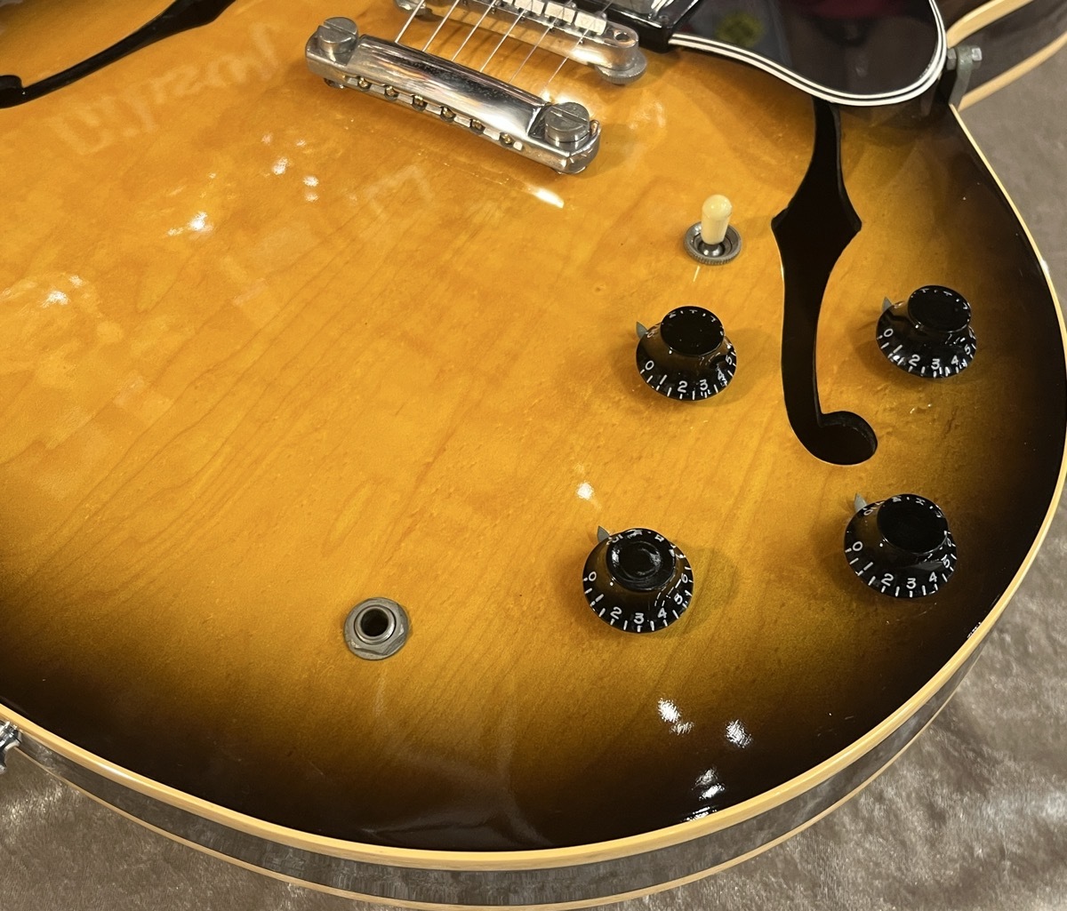 Gibson 【USED】ES-335 DOT Sunburst 1993年製 [4.06kg]【G-CLUB TOKYO