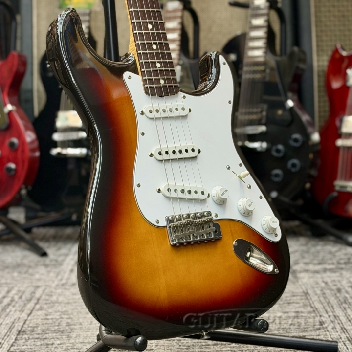 Fender Japan 1987 ST62-140 EXTRAD ''Mod.'' -3TS (3 Tone Sunburst