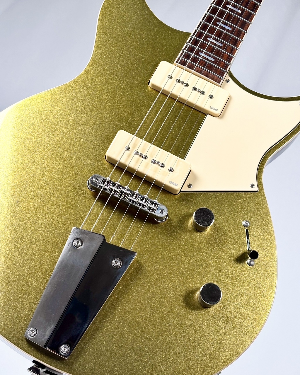 YAMAHA 【ヤマハ正規店新品購入】RSP02Tクリスプゴールド 日本製 Amazon | ヤマハ YAMAHA エレキギター REVSTAR