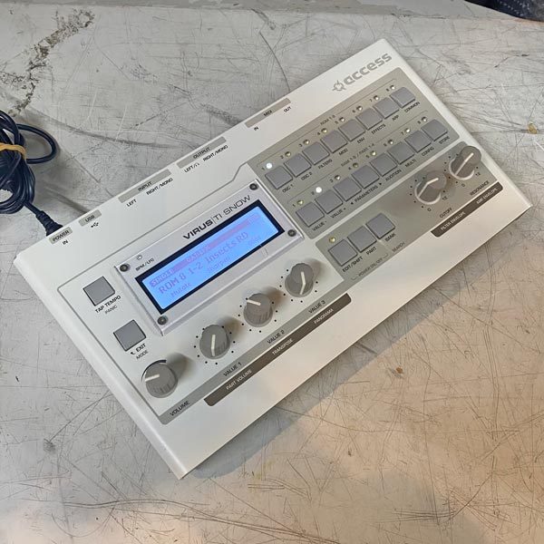 Access VIRUS TI Snow（中古）【楽器検索デジマート】