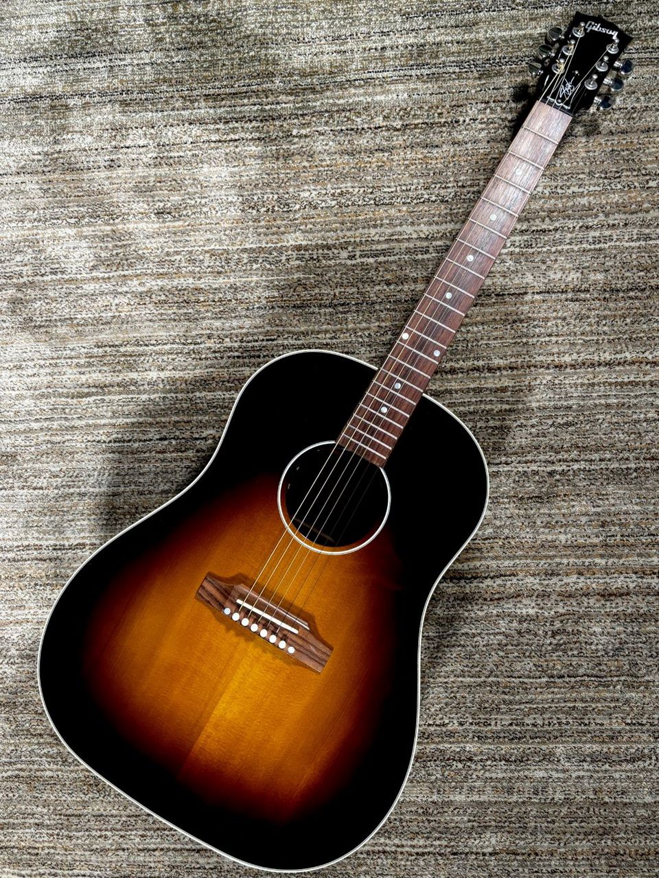 Gibson Slash J-45【傷アリ特価】（B級特価/送料無料）【楽器検索