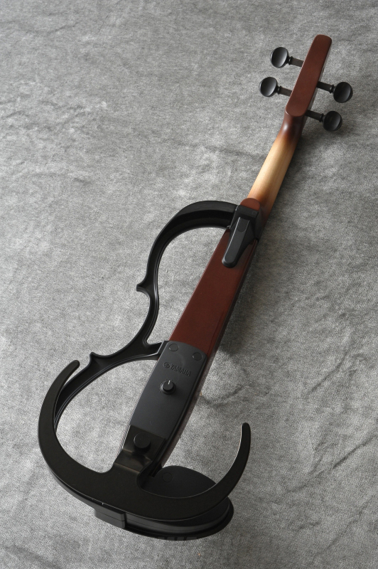 ヤマハ YAMAHA サイレントバイオリン　YSV104 BR Amazon.co.jp: Yamaha YSV104 Silent Violin : Musical Instruments