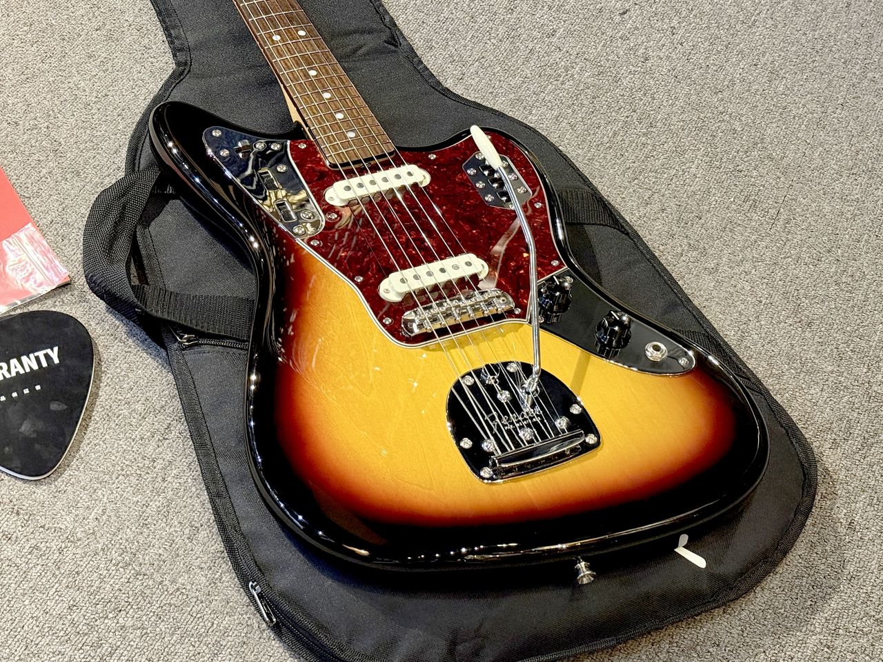 Fender Made in Japan Traditional 60s Jaguar（中古）【楽器検索