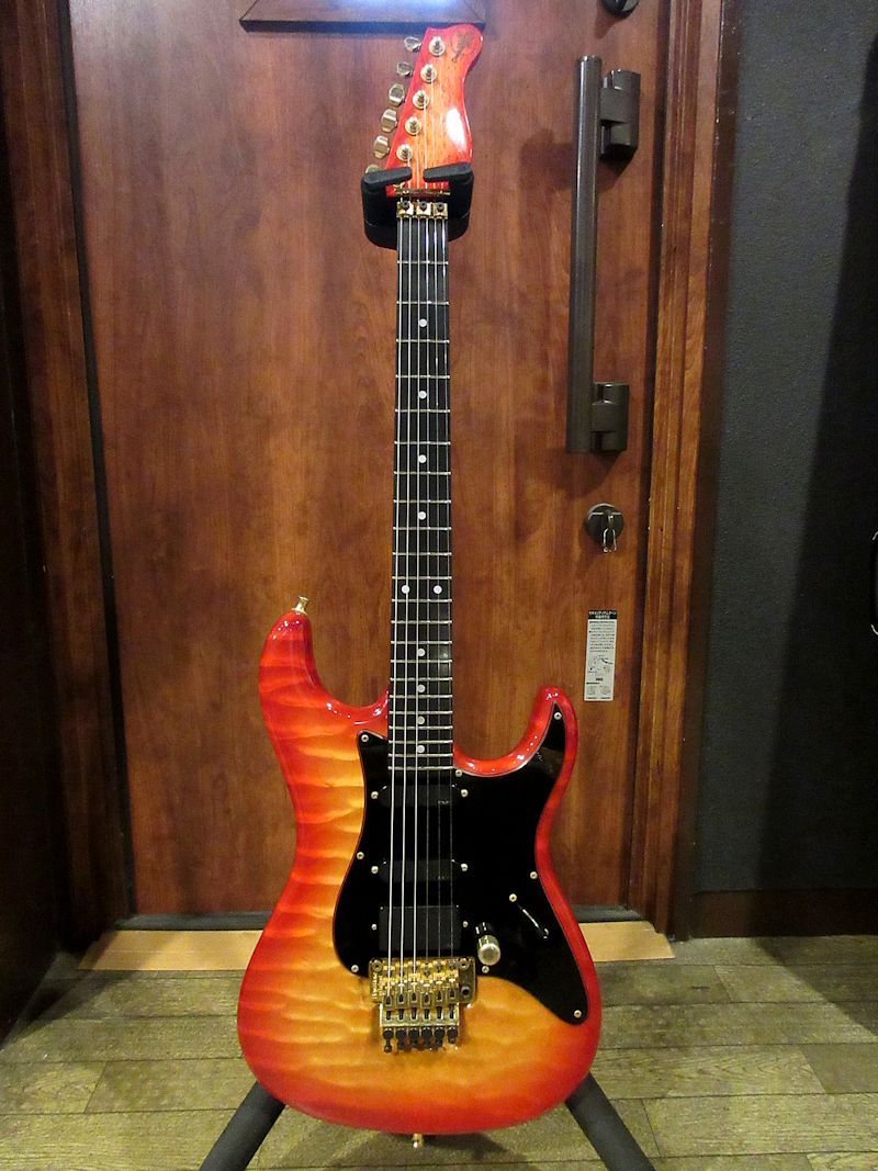 Valley Arts Custom Pro USA Steve Lukather(中古)【楽器検索 Valley Arts Custom Pro USA Steve Lukather(中古)【楽器検索
