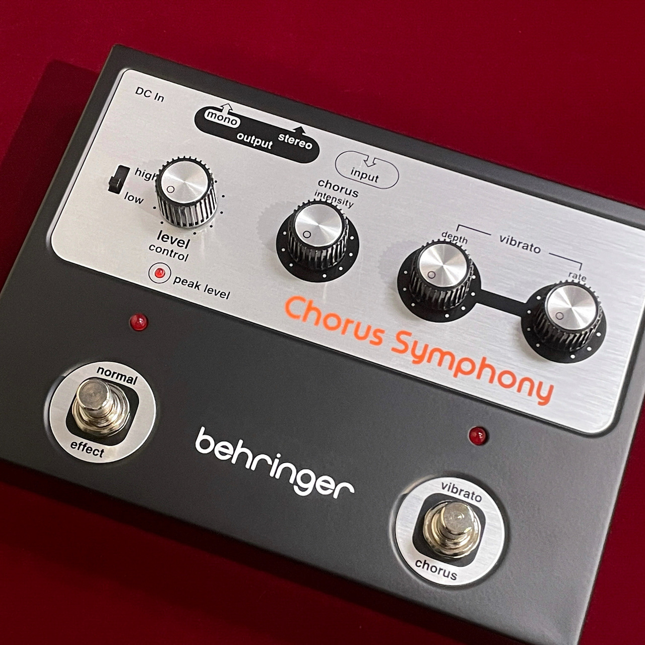 BEHRINGER CHORUS SYMPHONY 【WINTER SELECTION特価】【未展示在庫
