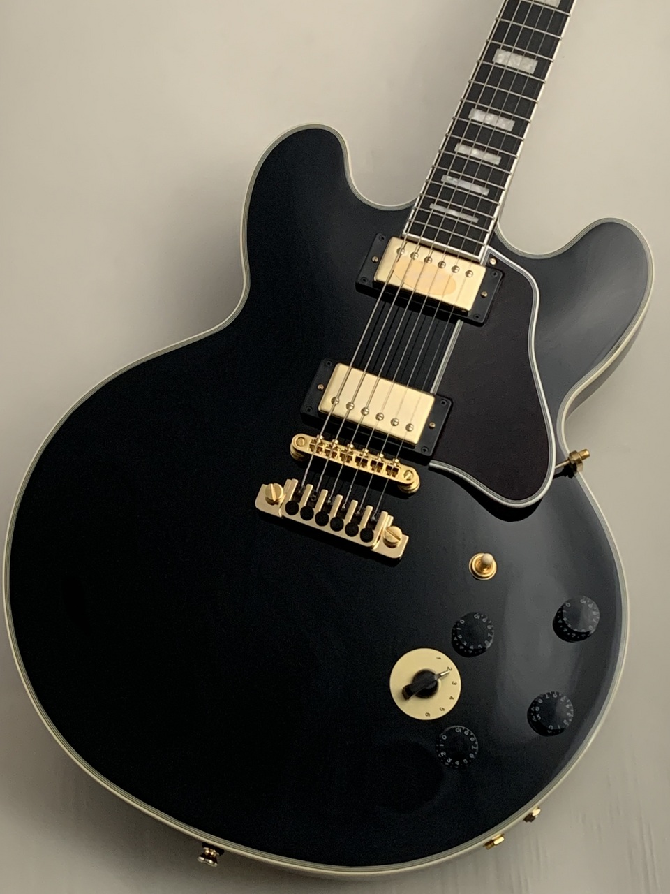 Epiphone 【チョイ傷特価】B.B. King Lucille, Ebony