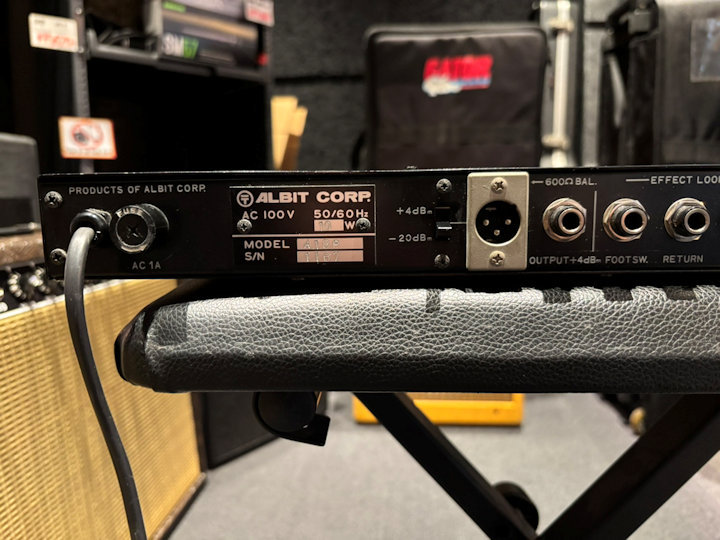 ALBIT A1BP pro（初期モデル） Vintageベースプリアンプ Amazon | ALBIT BASS PRE-AMP (TUBE MODEL) ベースプリアンプ A1BP