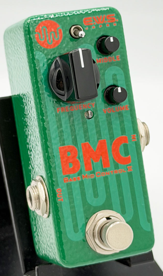【中古】BMC2 BASS MID CONTROL 2 ベース用エフェクター E.W.S. BMC2 (Bass Mid Control 2)（中古）【楽器検索デジマート】