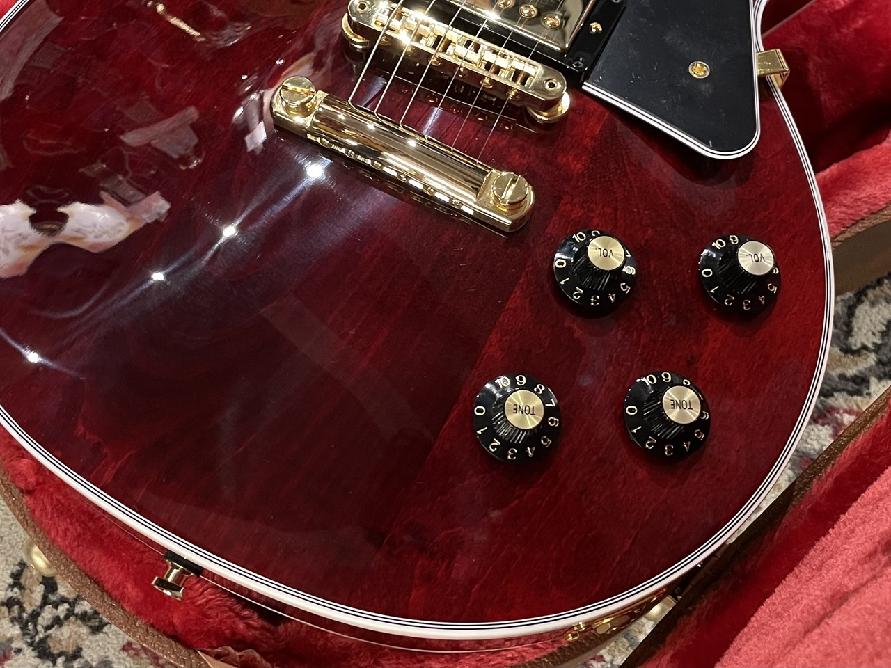 Gibson 【フレイムネック個体!!】Les Paul Custom 70s Wine Red Gloss