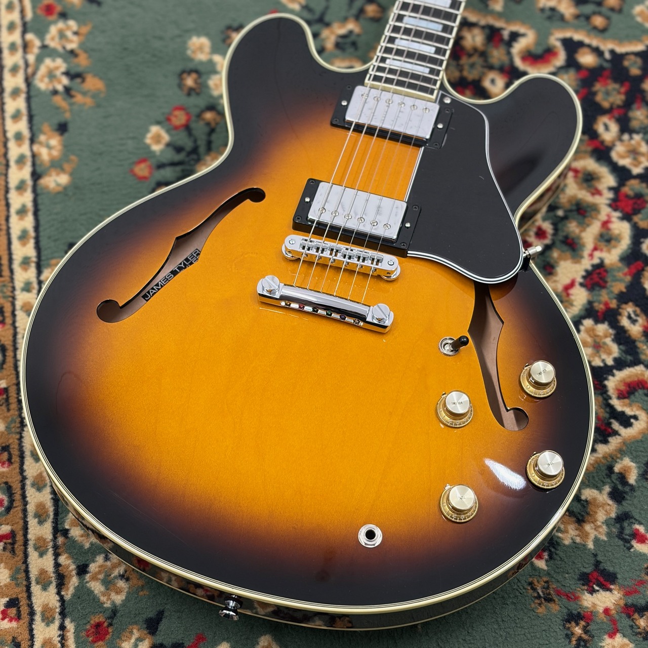 James Tyler Japan JSHG / James' Semi-Hollow Grail -Tobacco