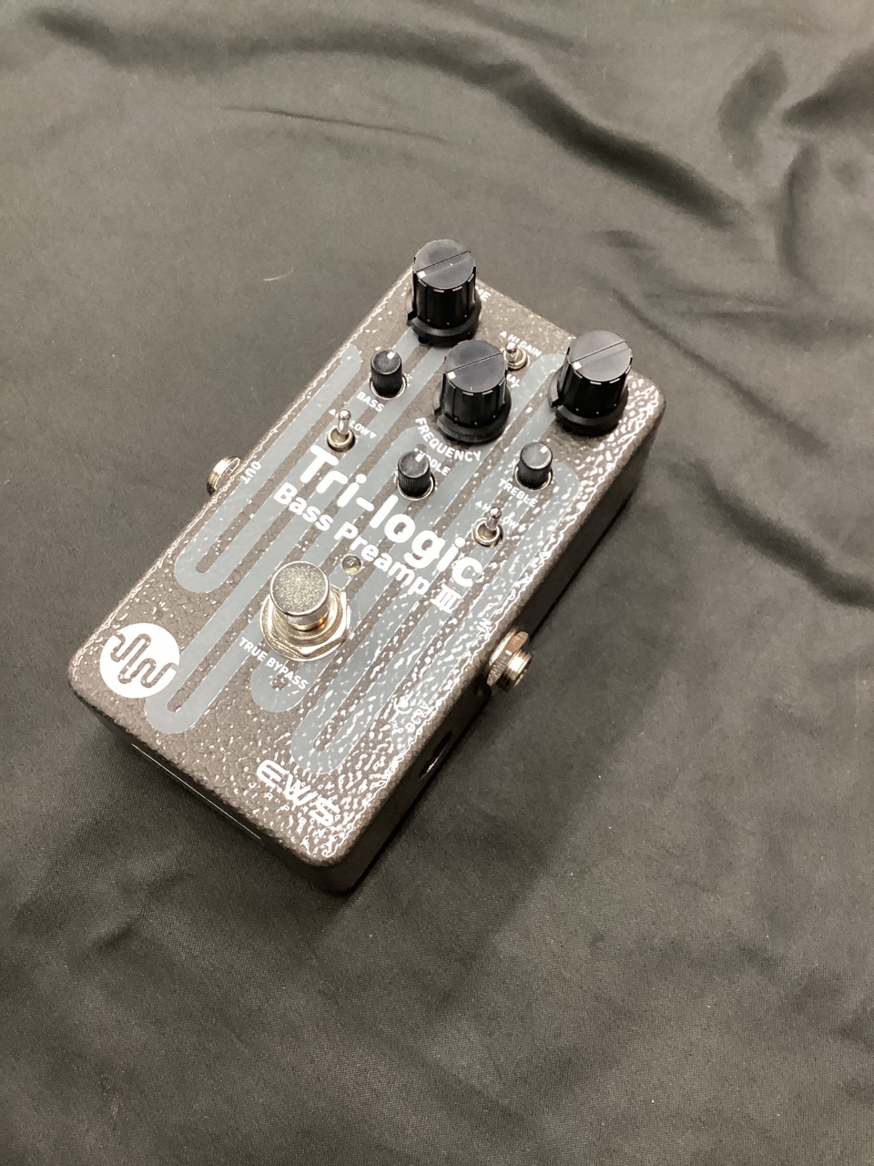 E.W.S. Tri-Logic Bass Preamp Ⅲ (トライロジック ベース プリアンプ 