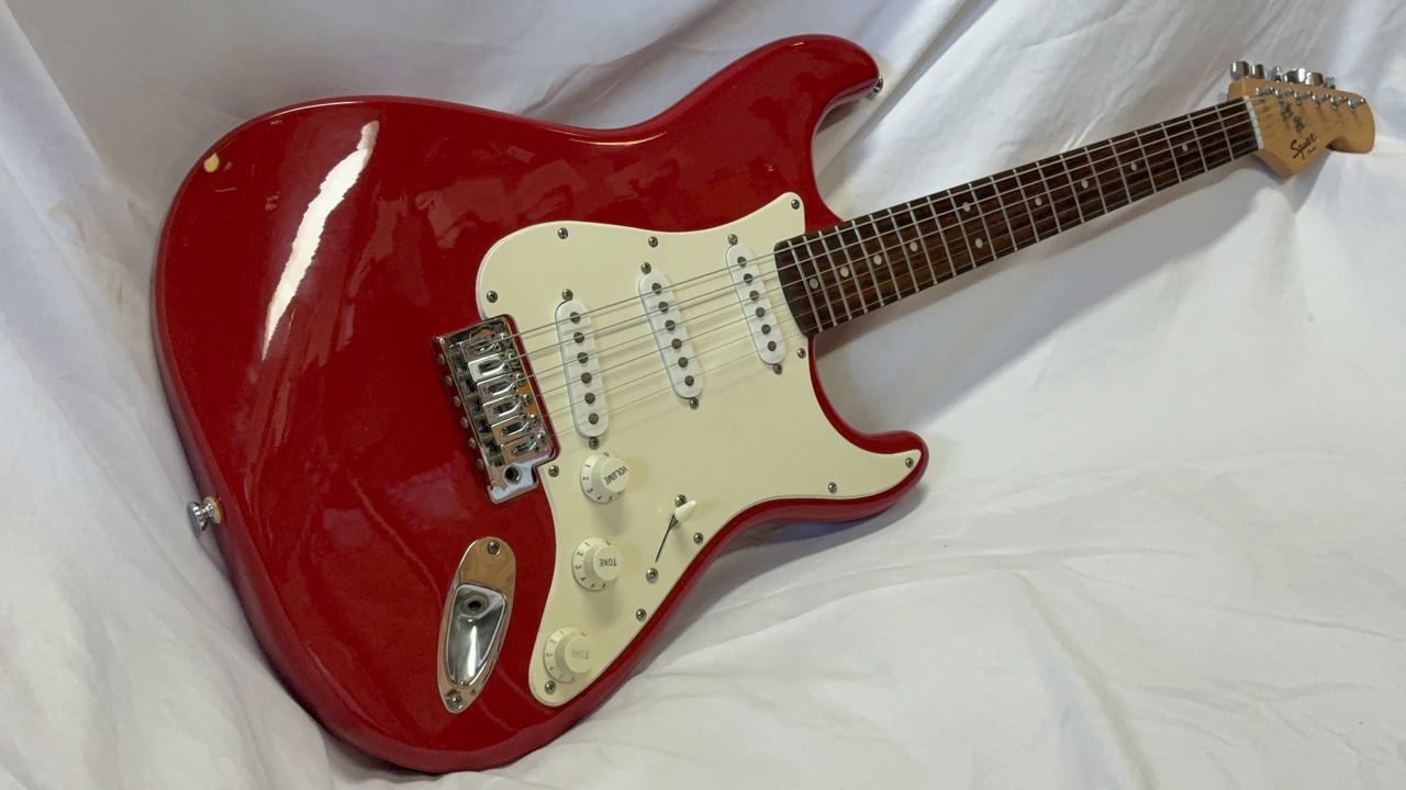 Squier by Fender BULLET STRAT ストラトキャスター Amazon | Squier by Fender Bullet Stratocaster SNG エレキ